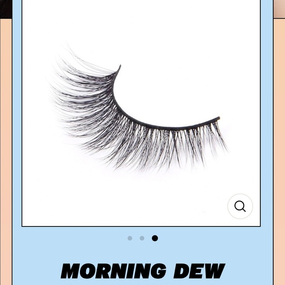 Doe Lashes - Picture 5 of 9